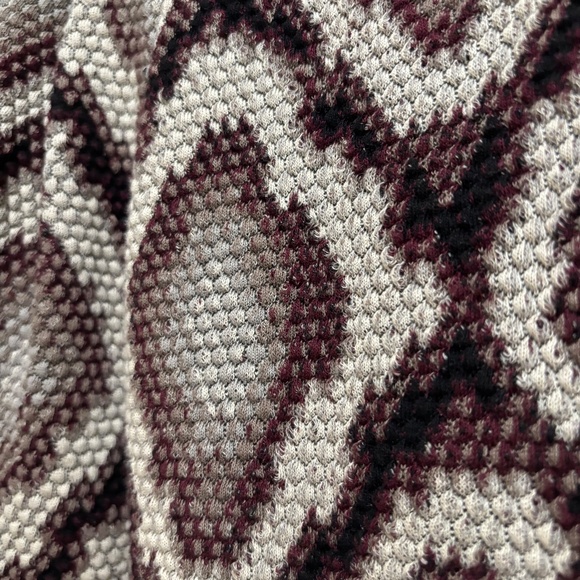 ANIMAL PRINT GEOMETRIC SKIRT BY PINK TARTAN - Picture 5 of 8